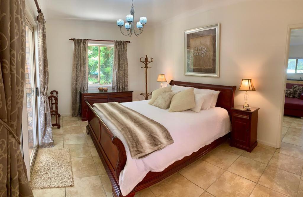 River Gum Luxury Bed And Breakfast Diddillibah Exterior photo